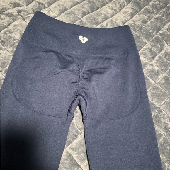 Women’s Best Define Scrunch Seamless 7/8 Leggings - Picture 4 of 4